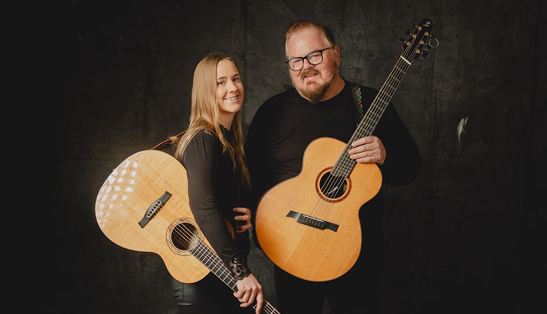 Jule Malischke und Don Ross - 12. Viernheimer Gitarrentage (Foto: Max Bollow)